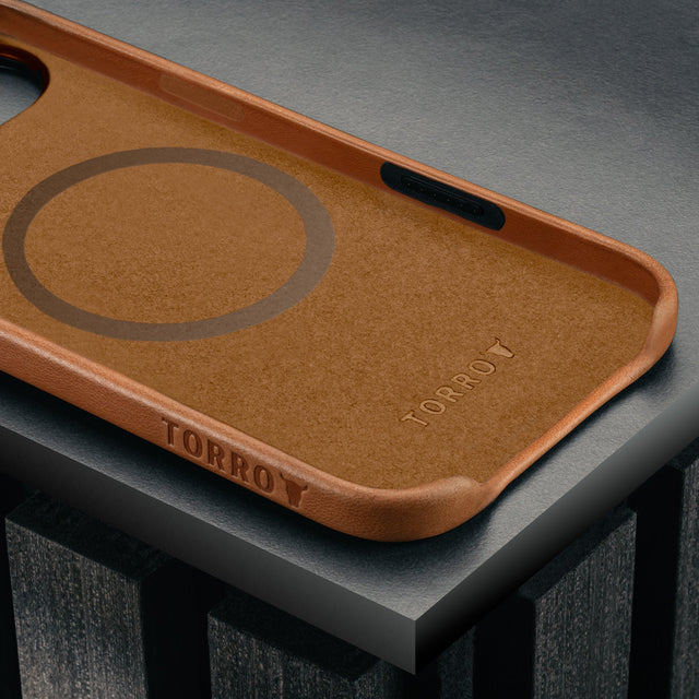 Microfibre lined frame of the Tan Leather Bumper Case for iPhone 17 Air