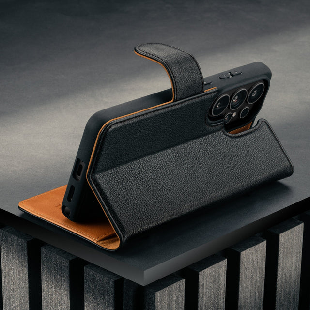 Stand function of the Black Leather Detachable Case for Galaxy S26 Ultra